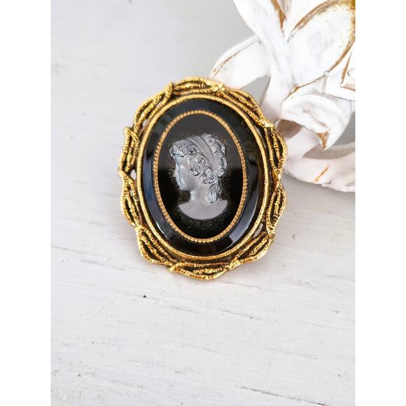 Vintage Gold tone Black Glass Cameo 2" Pin Brooch - Picture 1 of 7